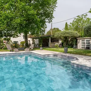 https://vos-vacances-chez-pin-parasol.fr-provencehotel.com